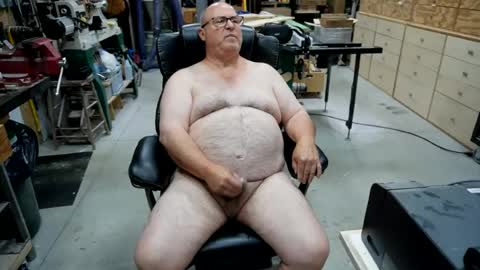 Snapshot of handyman_john1 chatting on August 2026 07:35:01 AM Handyman John online show from August 2026 07:35:01 AM