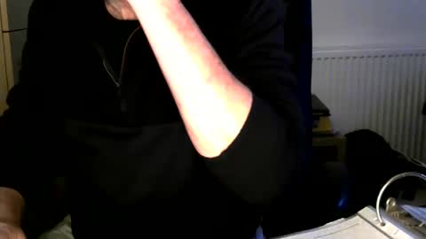 Snapshot of handz2 chatting on January 2025 03:52:02 PM handz2 online show from January 2025 03:52:02 PM