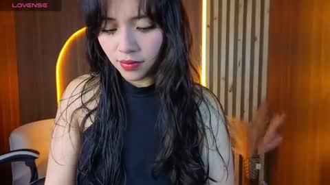 Snapshot of hani_amber_tx chatting on June 2026 12:42:01 PM Follow me.. Live 730 to 1400 online show from June 2026 12:42:01 PM