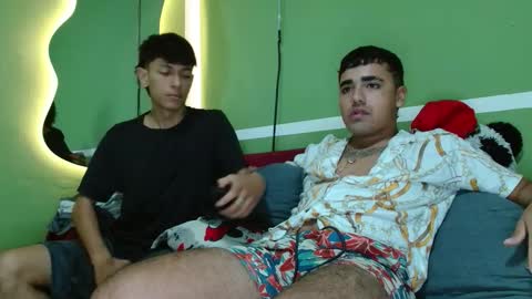 hank_hand online show from November 2025 01:43:03 PM