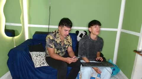 hank_hand online show from November 2025 02:00:02 AM