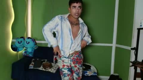 hank_hand online show from November 2025 02:06:01 PM