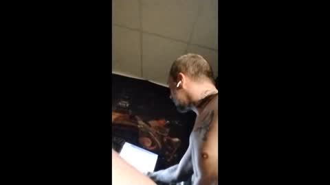 hankskrave online show from December 2025 05:31:01 PM