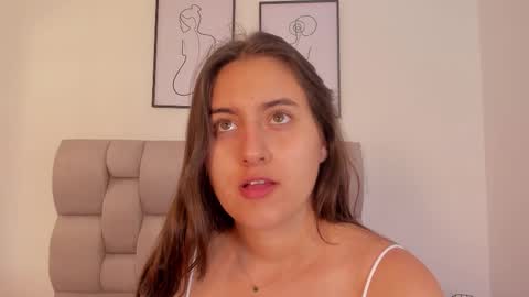 hanna__evans_ online show from September 2025 11:12:01 AM