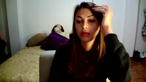 Snapshot of hanna_charming chatting on December 2024 12:24:01 AM Hanna charming online show from December 2024 12:24:01 AM