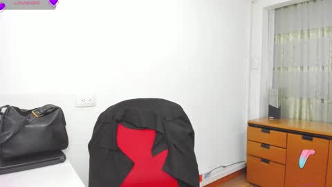 Sara online show from September 2025 03:25:01 PM