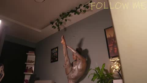 HANNA  online show from September 2025 11:08:01 PM