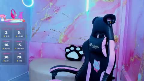 Hanna online show from November 2025 06:45:01 PM