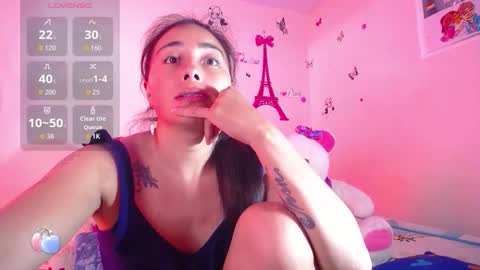 Snapshot of hanna_girl21 chatting on November 2025 07:02:02 PM HANNA online show from November 2025 07:02:02 PM