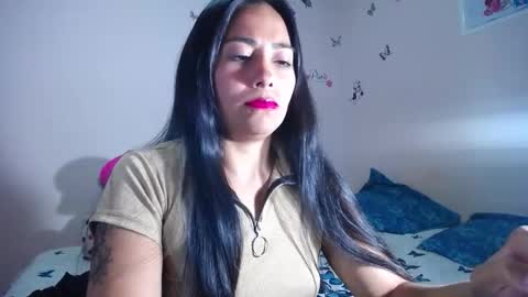 Snapshot of hanna_girl21 chatting on March 2026 03:32:01 AM HANNA online show from March 2026 03:32:01 AM