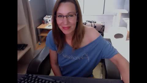 Snapshot of hanna_ha chatting on May 2026 10:44:02 AM hanna_ha online show from May 2026 10:44:02 AM