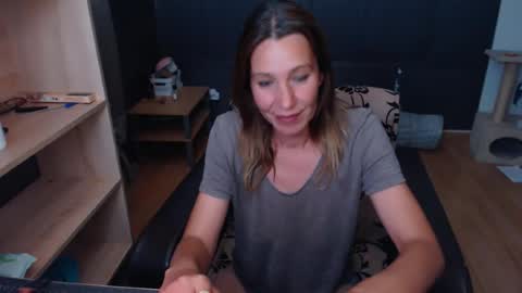 Snapshot of hanna_ha chatting on June 2026 07:06:02 PM hanna_ha online show from June 2026 07:06:02 PM