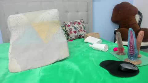 hanna_hornyx20 online show from July 2026 01:09:01 AM