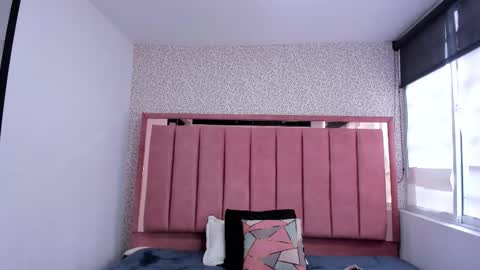  H A N N A  online show from October 2025 07:47:02 PM