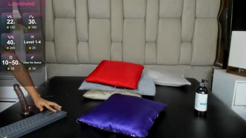 Hanna lens online show from December 2024 07:31:02 PM