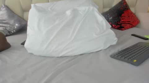 Snapshot of hanna_lens chatting on January 2026 06:32:02 PM Hanna lens online show from January 2026 06:32:02 PM