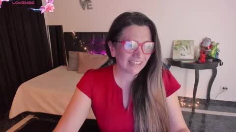 Snapshot of hanna_ma chatting on November 2025 03:23:02 PM hanna_ma online show from November 2025 03:23:02 PM