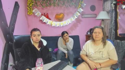 Snapshot of hanna_mature01 chatting on March 2026 12:10:02 PM Hanna online show from March 2026 12:10:02 PM