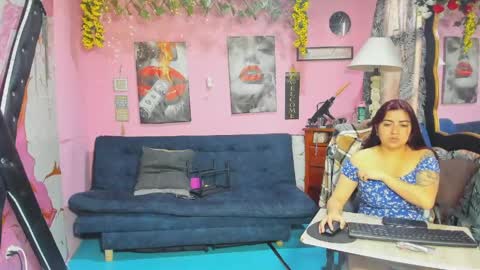 Snapshot of hanna_mature01 chatting on April 2026 11:53:01 AM Hanna online show from April 2026 11:53:01 AM