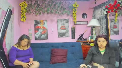 Snapshot of hanna_mature01 chatting on April 2026 12:19:02 PM Hanna online show from April 2026 12:19:02 PM
