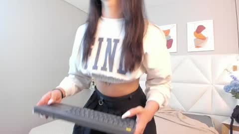 Snapshot of hanna_mitsury chatting on April 2026 12:13:01 PM Hanna online show from April 2026 12:13:01 PM