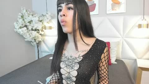 Snapshot of hanna_mitsury chatting on April 2026 12:20:01 PM Hanna online show from April 2026 12:20:01 PM