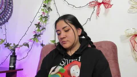 Snapshot of hanna_moore1 chatting on December 2024 09:39:02 PM Camila online show from December 2024 09:39:02 PM