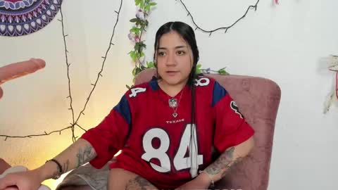 Snapshot of hanna_moore1 chatting on December 2024 10:41:01 PM Camila online show from December 2024 10:41:01 PM