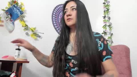 Snapshot of hanna_moore1 chatting on December 2024 03:31:02 PM Camila online show from December 2024 03:31:02 PM