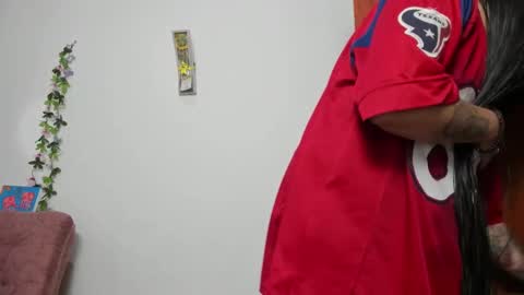 Snapshot of hanna_moore1 chatting on January 2025 05:50:01 PM Camila online show from January 2025 05:50:01 PM