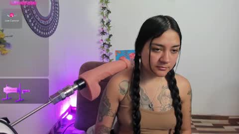 Snapshot of hanna_moore1 chatting on February 2025 09:00:01 PM Camila online show from February 2025 09:00:01 PM