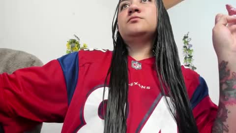 Snapshot of hanna_moore1 chatting on February 2025 07:09:01 PM Camila online show from February 2025 07:09:01 PM