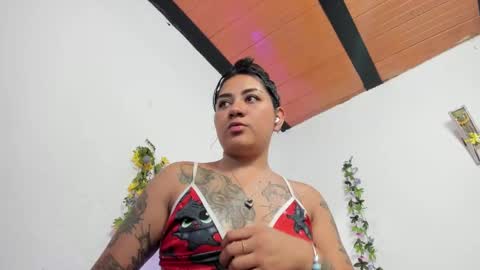 Snapshot of hanna_moore1 chatting on February 2025 10:09:01 PM Camila online show from February 2025 10:09:01 PM