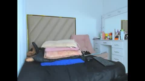 Snapshot of hanna_parkeer chatting on March 2026 04:18:01 AM Hanna online show from March 2026 04:18:01 AM