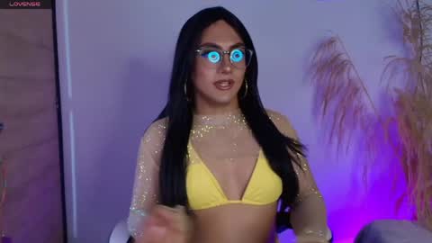 Snapshot of hanna_sofi4 chatting on April 2026 06:25:02 PM Hanna Capicorn online show from April 2026 06:25:02 PM