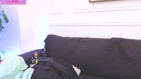 HANNA SOFIA online show from February 2026 11:39:01 AM