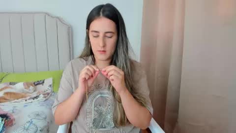 Hanna online show from October 2025 04:52:01 PM