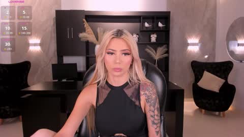  Hanna Connor  online show from September 2025 09:03:02 PM