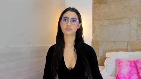 Hanna Connor online show from September 2025 07:27:02 PM