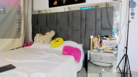 Snapshot of hannaebony chatting on January 2025 07:28:02 AM Vanessa Ebony online show from January 2025 07:28:02 AM