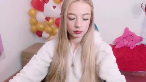 Snapshot of hannah_026 chatting on September 2025 12:27:02 PM Hannah 027 online show from September 2025 12:27:02 PM