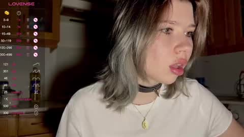 Snapshot of hannah_allin chatting on March 2025 08:27:01 PM Hannah Allin online show from March 2025 08:27:01 PM