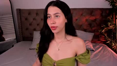 Hannah online show from February 2025 01:00:02 AM