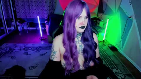 Snapshot of hannah_chaos chatting on February 2025 05:04:01 AM Hannah online show from February 2025 05:04:01 AM