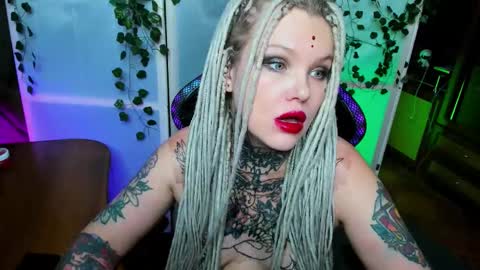 Hannah online show from November 2025 10:26:01 AM