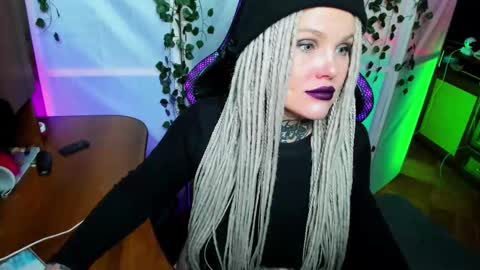 Hannah online show from November 2025 03:34:02 PM