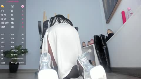 HANNAH HOWELL online show from December 2024 09:39:02 AM