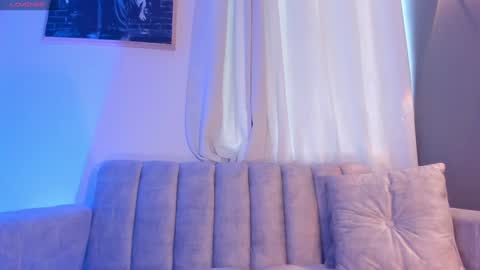 Hannah  online show from December 2024 08:05:02 PM