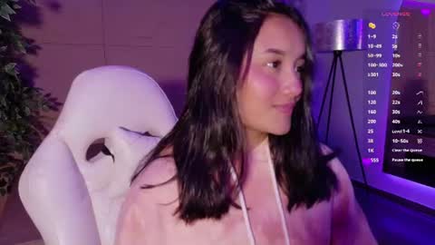 Snapshot of hannahmonttgomery chatting on June 2026 04:30:02 PM hannahmonttgomery Help me reach 100 Hands up online show from June 2026 04:30:02 PM
