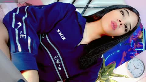 hannahsmit_ online show from December 2024 05:21:01 AM